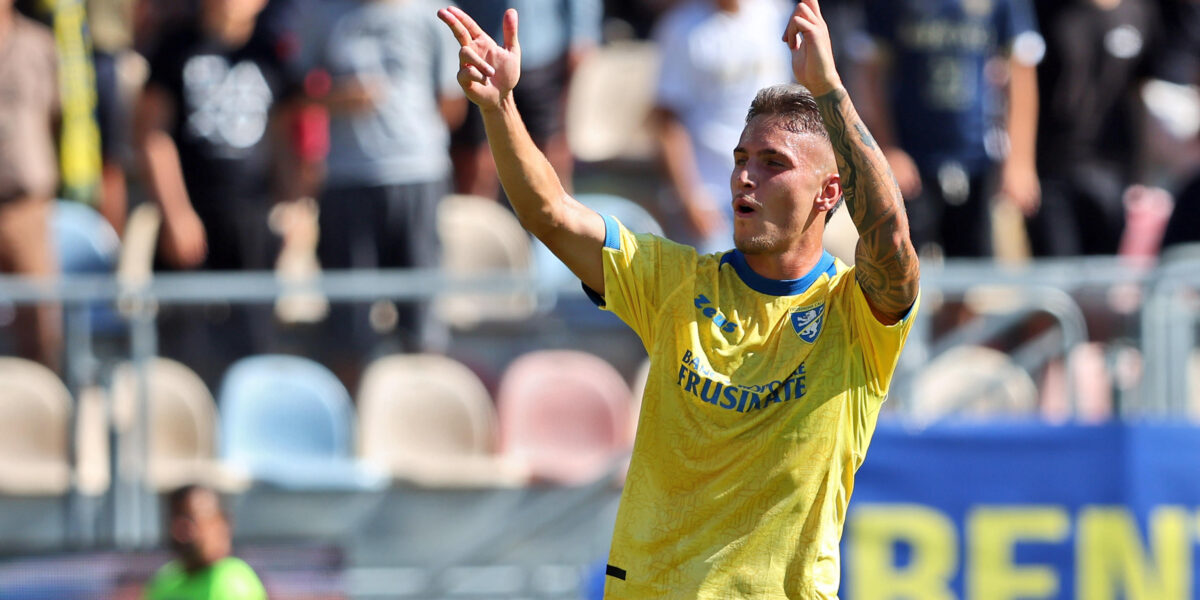il frosinone non si ferma pi249 3 2 al venezia con la firma di raimondo e kvernadze da Gazzettadelsud.it il frosinone non si ferma pi249 3 2 al venezia con la firma di raimondo e kvernadze
