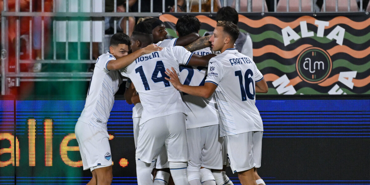 super mandas ipnotizza yeboah poi zaccagni e noslin colpiscano la lazio passa 2 0 a venezia da Gazzettadelsud.it super mandas ipnotizza yeboah poi zaccagni e noslin colpiscano la lazio passa 2 0 a venezia