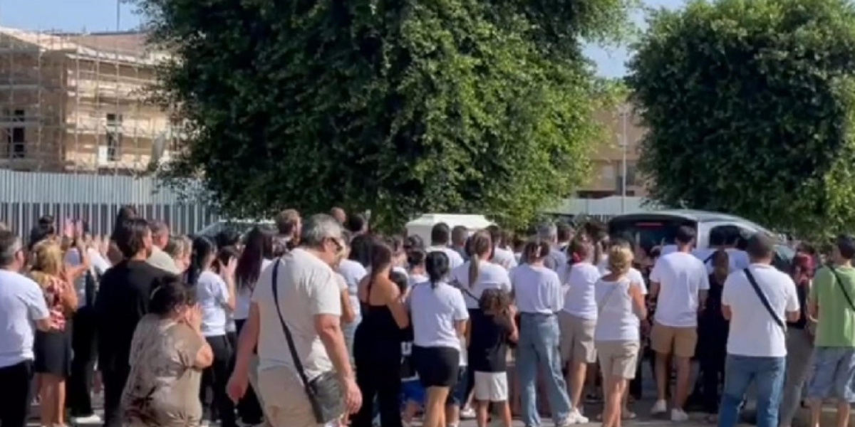 Caso difterite a Palermo, «Il vaccino non è necessario». Il calvario della piccola Anna Rosa Caso difterite a Palermo, «Il vaccino non è necessario». Il calvario della piccola Anna Rosa