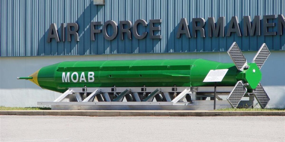 trump valuta la madre di tutte le bombe contro l8217iran nel mirino siti nucleari ed energia ecco cos 232 da Gazzettadelsud.it trump valuta la madre di tutte le bombe contro l8217iran nel mirino siti nucleari ed energia ecco cos 232