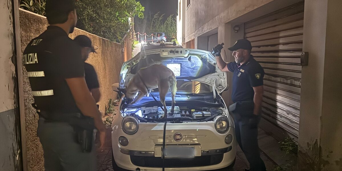 villa san giovanni oltre un chilo di cocaina nascosto dietro il fanale dell auto arrestato corriere siciliano da Gazzettadelsud.it villa san giovanni oltre un chilo di cocaina nascosto dietro il fanale dell auto arrestato corriere siciliano