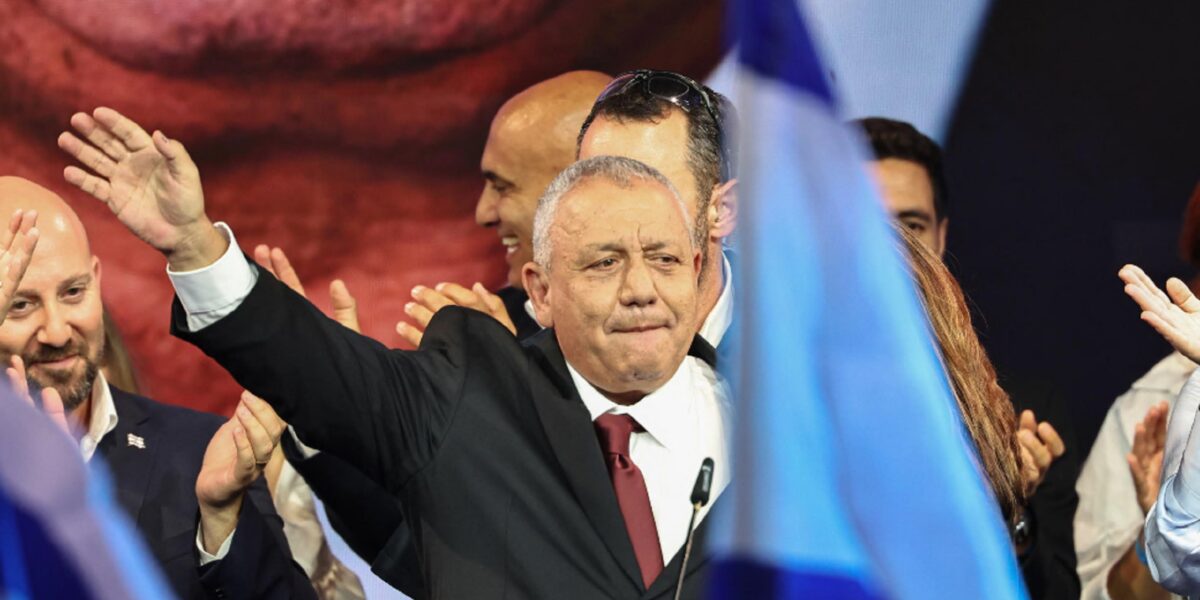 israele netanyahu avanti ma senza maggioranza 53 seggi contro i 48 di eisenkot ora la partita passa a herzog da Gazzettadelsud.it israele netanyahu avanti ma senza maggioranza 53 seggi contro i 48 di eisenkot ora la partita passa a herzog