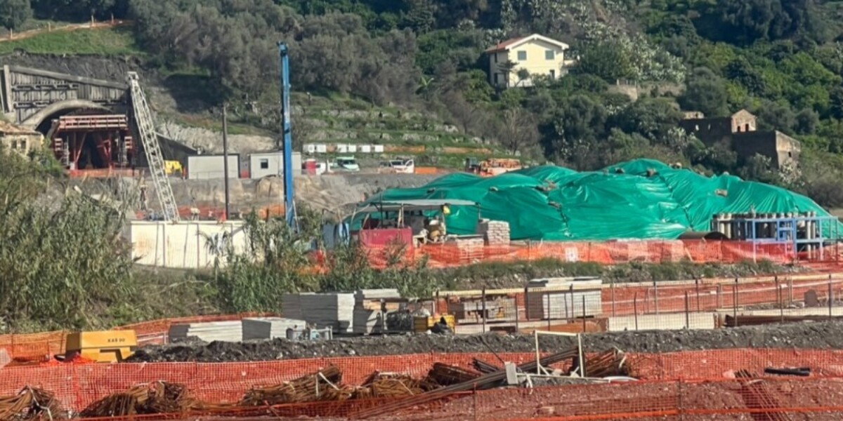 frenata sui cantieri ferroviari messina catania in cassa integrazione 242 operai da Gazzettadelsud.it frenata sui cantieri ferroviari messina catania in cassa integrazione 242 operai