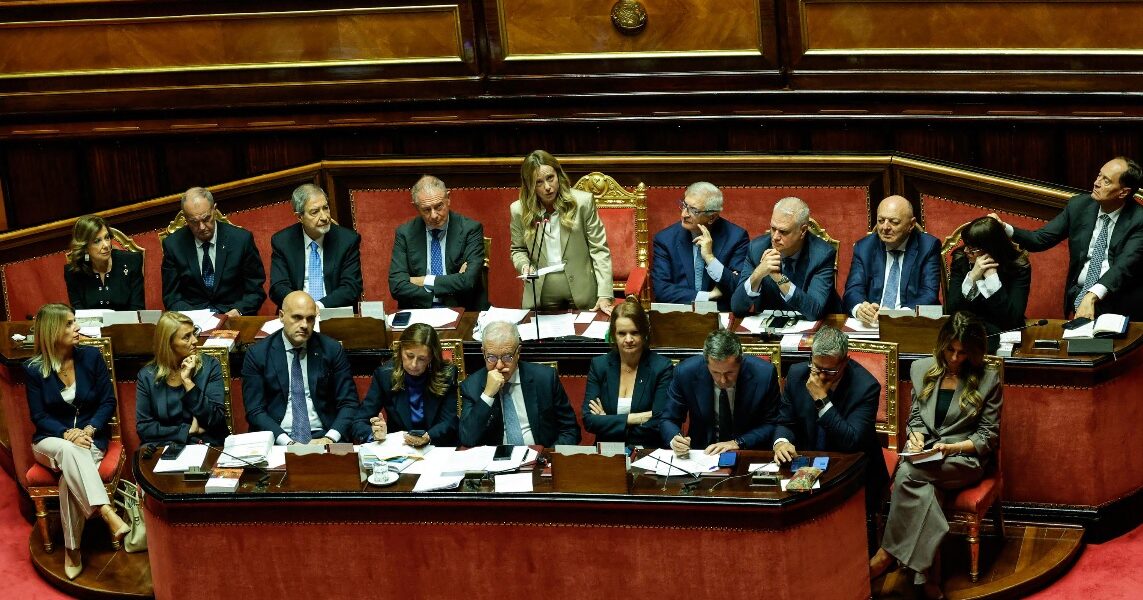 meloni spiazza il parlamento sull ucraina due risoluzioni della maggioranza vannacci vota s236 alla tregua da Gazzettadelsud.it meloni spiazza il parlamento sull ucraina due risoluzioni della maggioranza vannacci vota s236 alla tregua