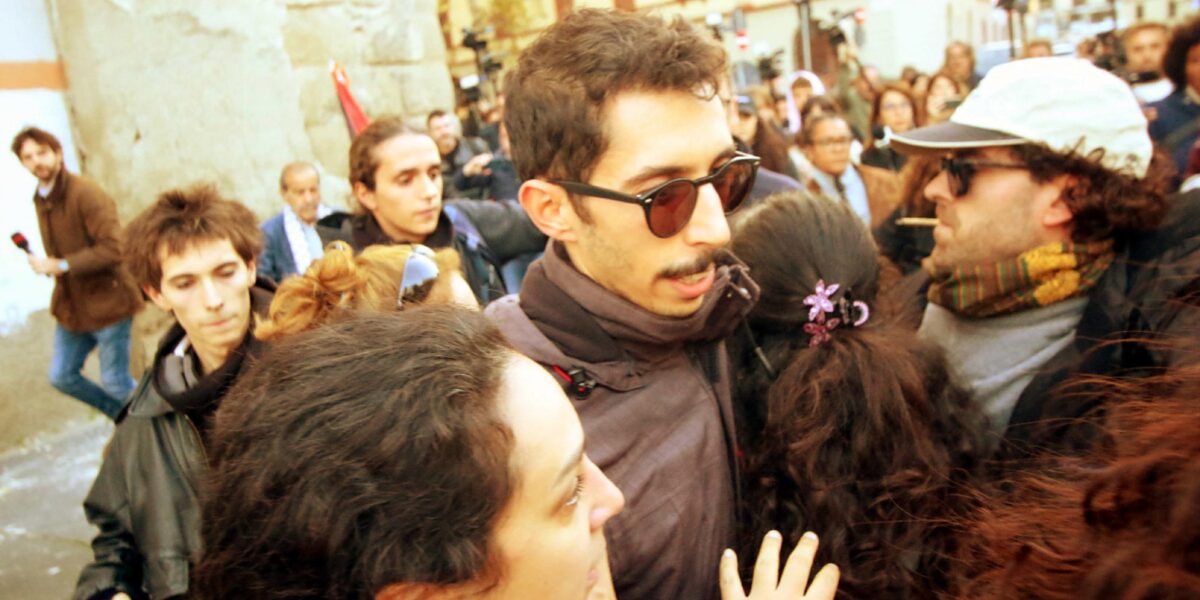 siher non ha incitato alla violenza ma alla disobbedienza civile ecco cosa scriveva sui social e perch233 232 stato scarcerato da Gazzettadelsud.it siher non ha incitato alla violenza ma alla disobbedienza civile ecco cosa scriveva sui social e perch233 232 stato scarcerato