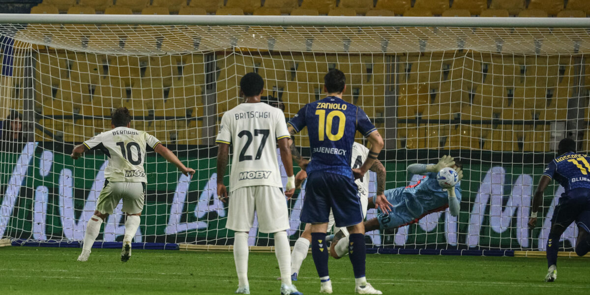 parma udinese 0 0 la paura frena i giallobl249 bernab232 sbaglia un rigore per gilardino 232 il primo punto da Gazzettadelsud.it parma udinese 0 0 la paura frena i giallobl249 bernab232 sbaglia un rigore per gilardino 232 il primo punto