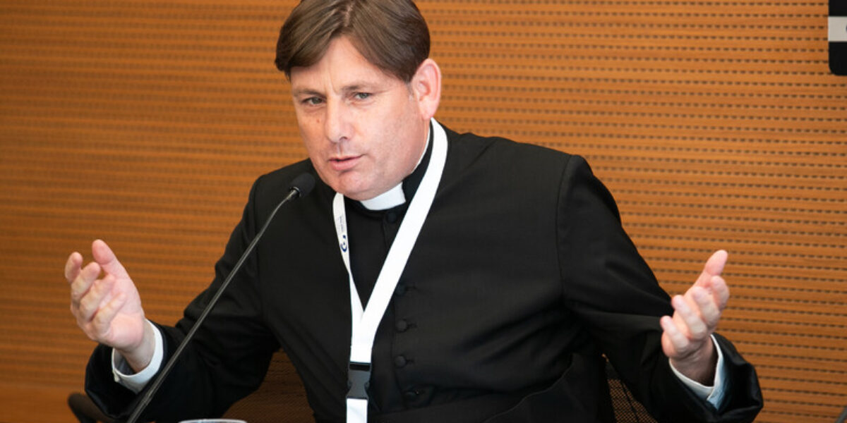 roma minacce a don coluccia durante la passeggiata della legalit224 al quarticciolo tre denunciati da Gazzettadelsud.it roma minacce a don coluccia durante la passeggiata della legalit224 al quarticciolo tre denunciati