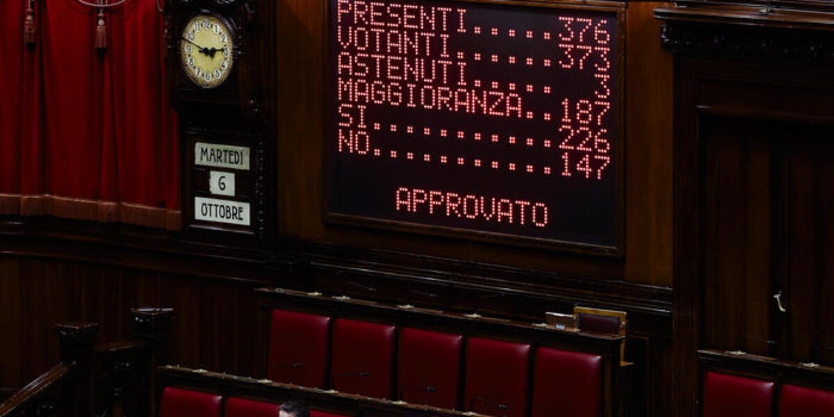 legge elettorale ok della camera alla fiducia sull articolo 1 con 226 s236 da Gazzettadelsud.it legge elettorale ok della camera alla fiducia sull articolo 1 con 226 s236